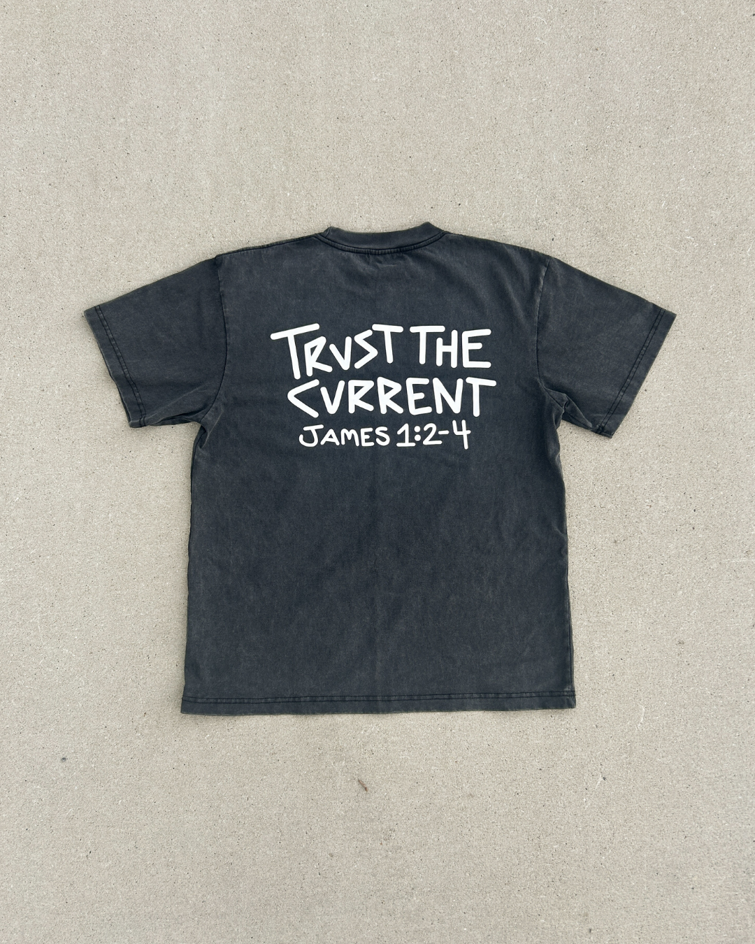 "trust the current" oversized tee - retro midnight
