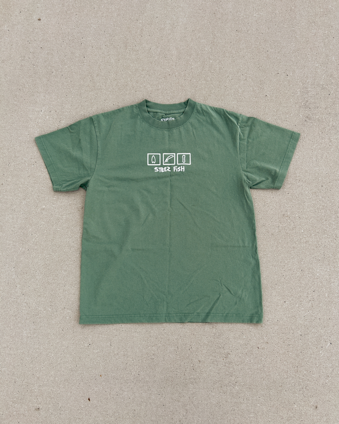 "trust the current" oversized tee - lichen green