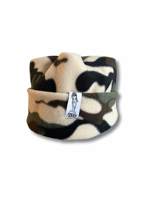 Fleece four point beanie with camouflage pattern 