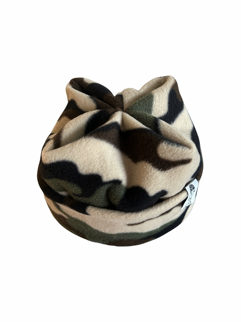 Fleece four point beanie with camouflage pattern 